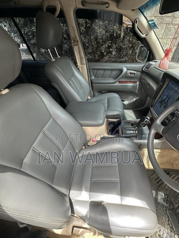 Toyota Land Cruiser 100 4.2 2006 White