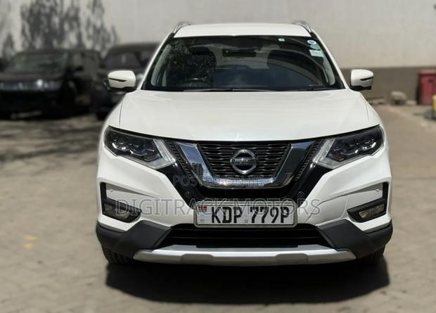 Nissan X-Trail 2017 White