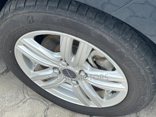 Toyota Tank 1.0 FWD 2020 Blue