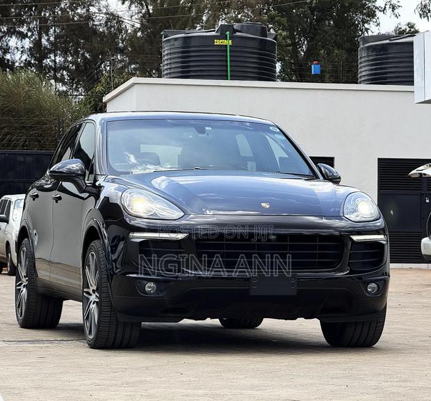 Porsche Cayenne 2018 Black