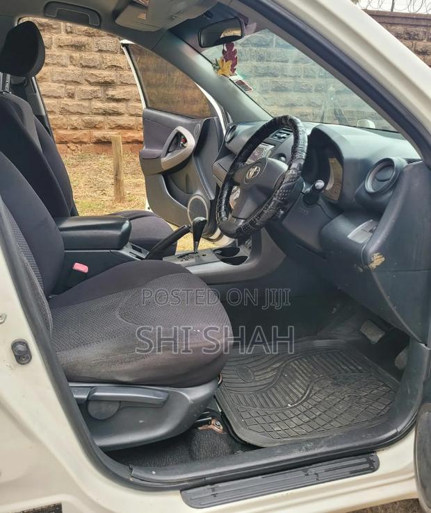Toyota RAV4 2008 White