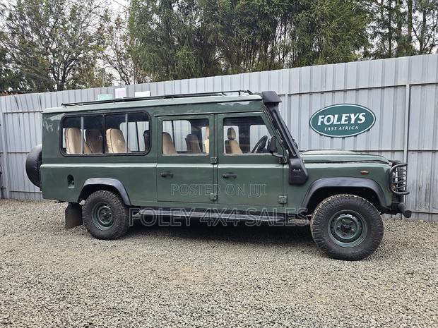 Land Rover Defender 2011 Green
