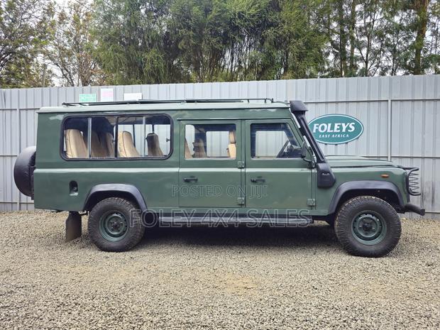 Land Rover Defender 2011 Green