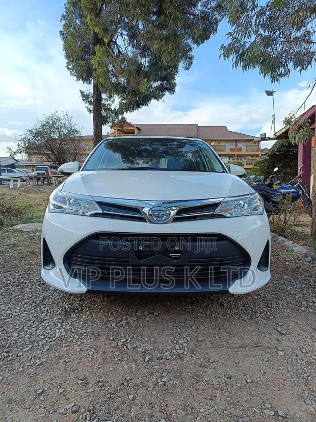 Toyota Corolla Fielder 1.5 Hybrid FWD 2020 White