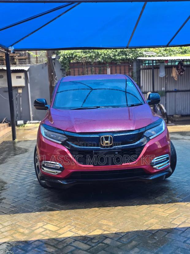 Honda Vezel 1.5 Hybrid 2WD 2019 Red