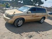 Toyota Kluger 2003 Gold for sale