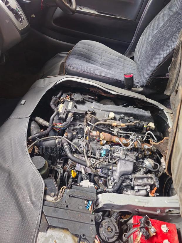 Toyota Grand HiAce 2002 Silver