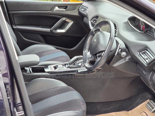 Peugeot 308 2019 Blue
