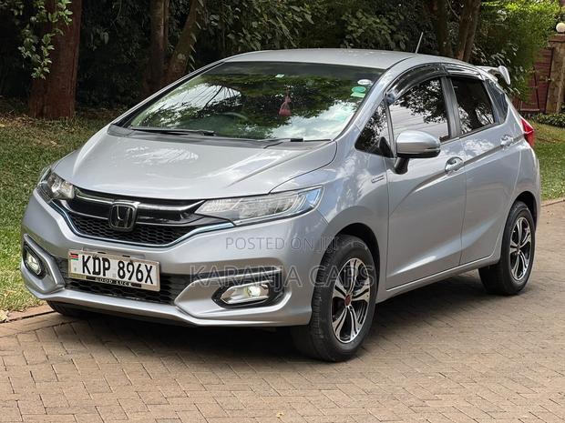 Honda Fit 2017 Silver