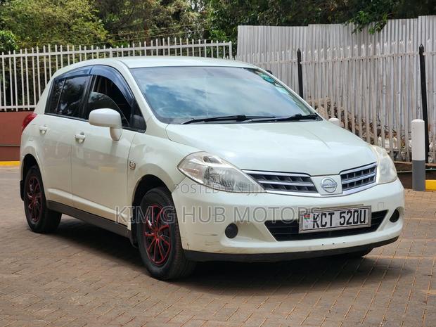 Nissan Tiida 1.5L 16V 2011 Pearl