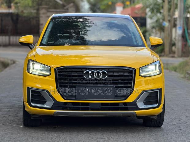 Audi Q2 2019 Yellow