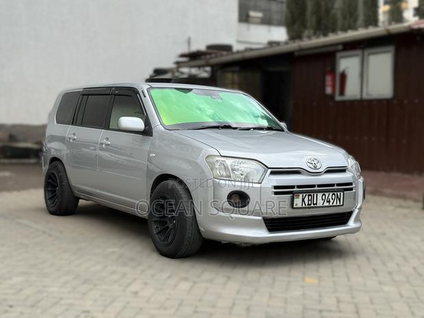 Toyota Succeed 2018 Silver