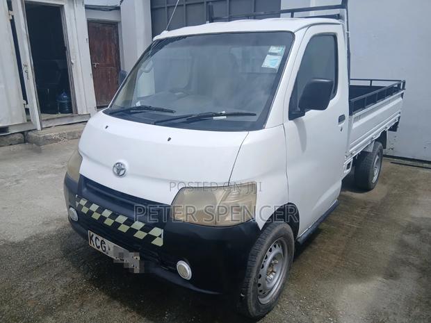 Toyota TownAce 2009 White
