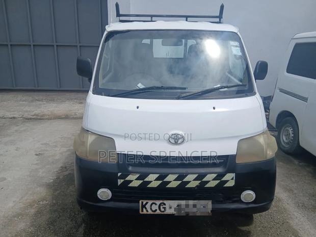 Toyota TownAce 2009 White