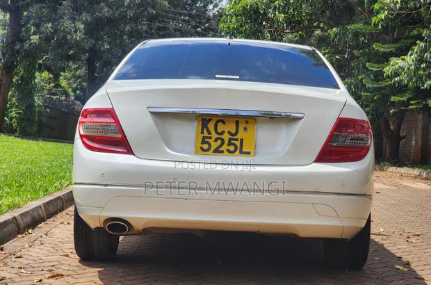 Mercedes-Benz E200 2010 White