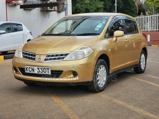 Nissan Tiida 1.5L 16V 2010 Gold