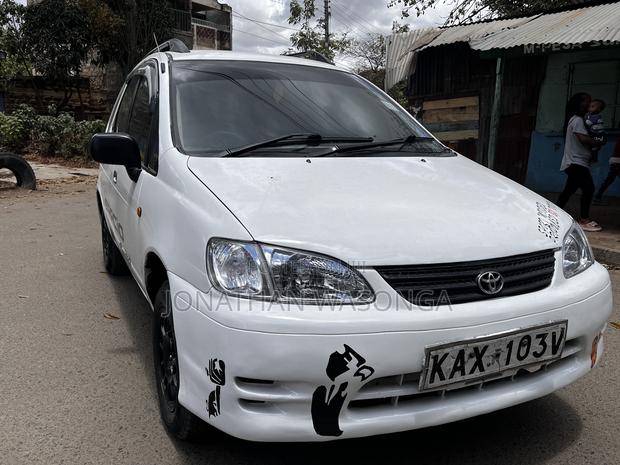 Toyota Corolla Spacio 1.6 (5 Seater) 1999 White