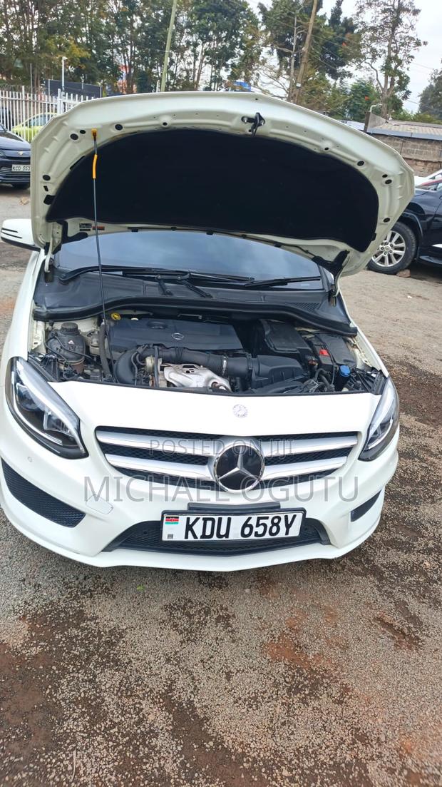 Mercedes-Benz B-Class B180 Petrol 2017 Pearl