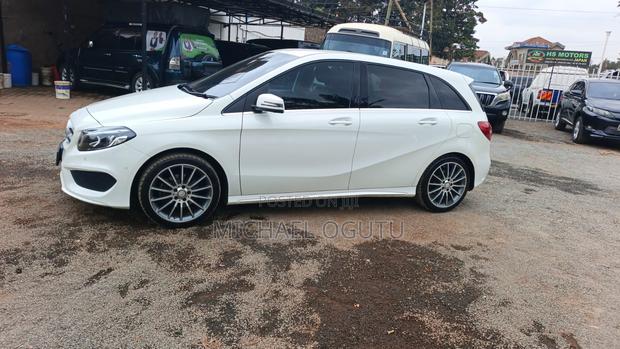 Mercedes-Benz B-Class B180 Petrol 2017 Pearl