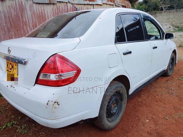 Nissan Tiida 1.5L 16V 2010 White