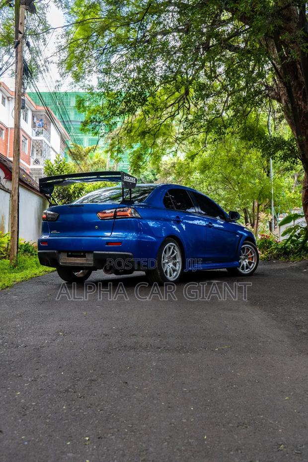 Mitsubishi Lancer Evo 2012 Blue