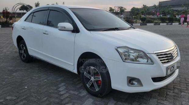 Toyota Premio 2008 White