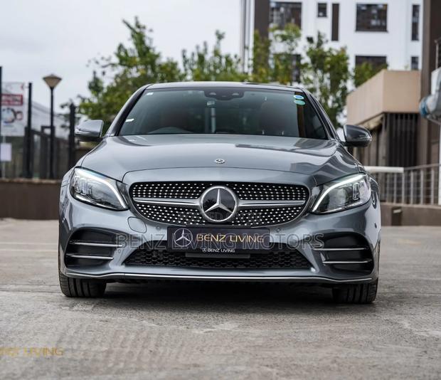 Mercedes-Benz C200 2019 Gray