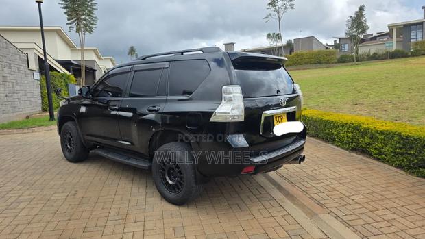 Toyota Land Cruiser Prado 2.7 i 2010 Black