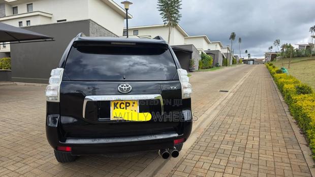 Toyota Land Cruiser Prado 2.7 i 2010 Black