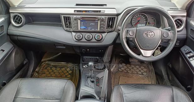 Toyota RAV4 2017 Gray