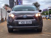 Toyota Sienta 1.5 Hybrid FWD 2017 Brown for sale