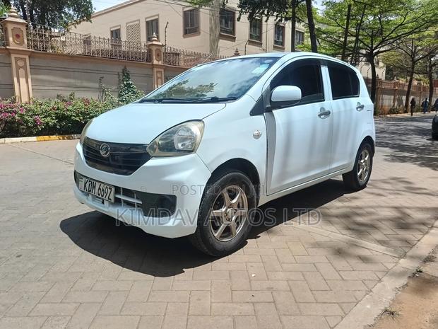 Daihatsu Mira 2016 White