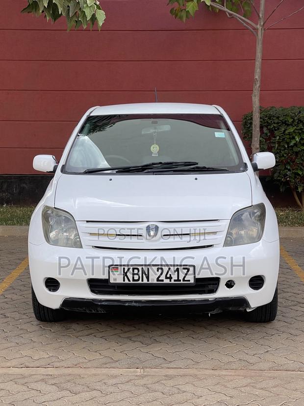 Toyota IST 2006 White