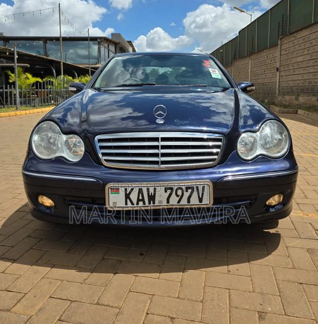 Mercedes-Benz C200 2006 Blue
