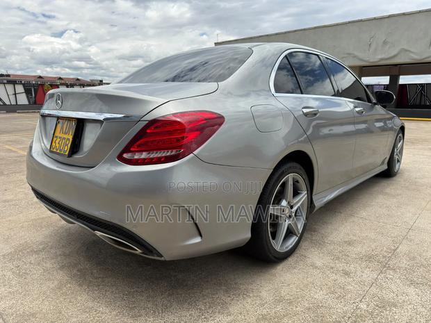 Mercedes-Benz C200 2016 Gray
