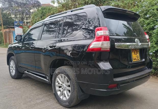 Toyota Land Cruiser Prado 2016 Brown