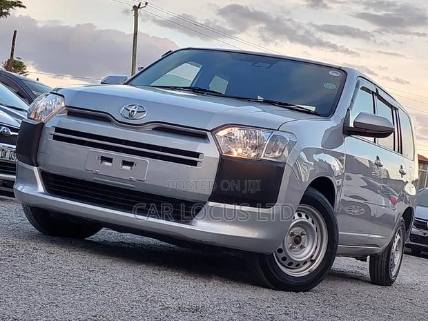 Toyota Probox 1.5 DX 2WD 2021 Silver
