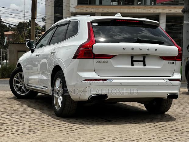 Volvo XC60 2018 White