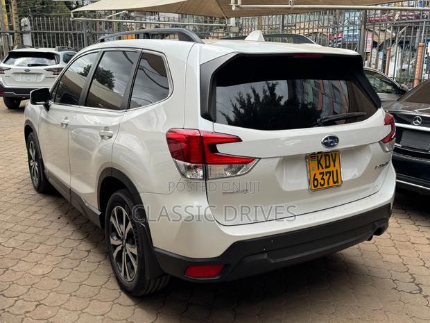 Subaru Forester 2019 White