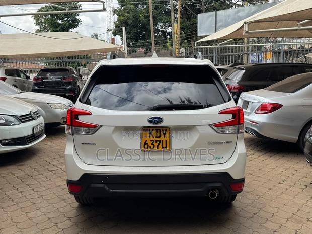 Subaru Forester 2019 White