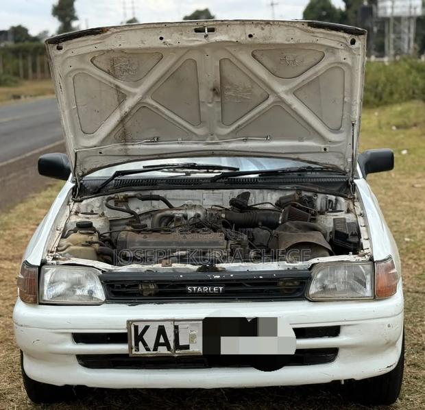 Toyota Starlet 1997 White