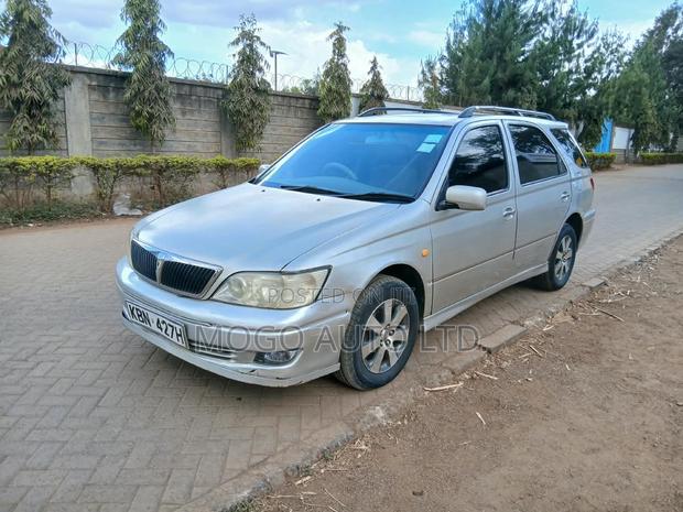 Toyota Vista 2003 Silver