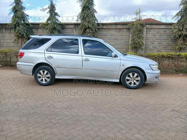 Toyota Vista 2003 Silver