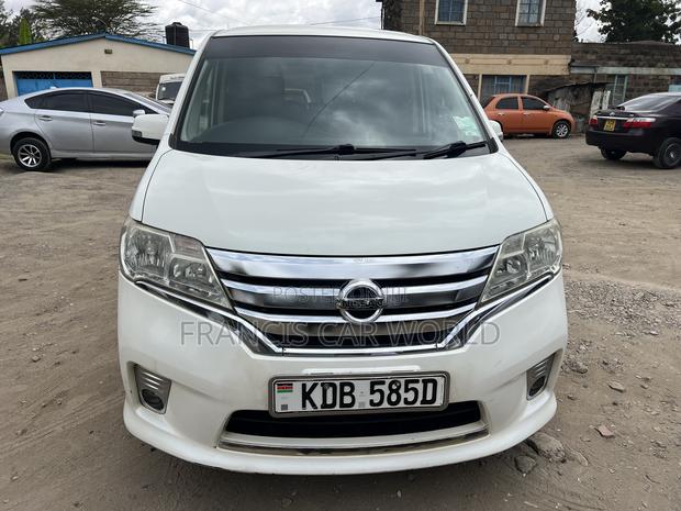 Nissan Serena 2012 Off white