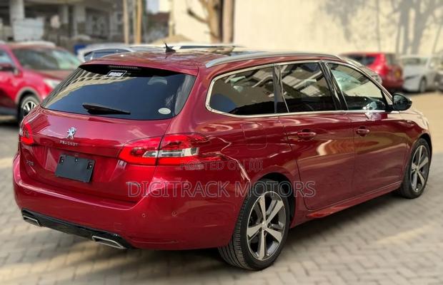 Peugeot 308 2019 Red