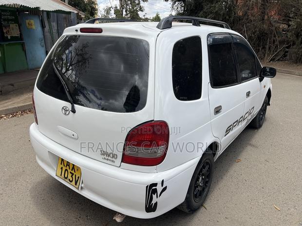 Toyota Corolla Spacio 2004 White