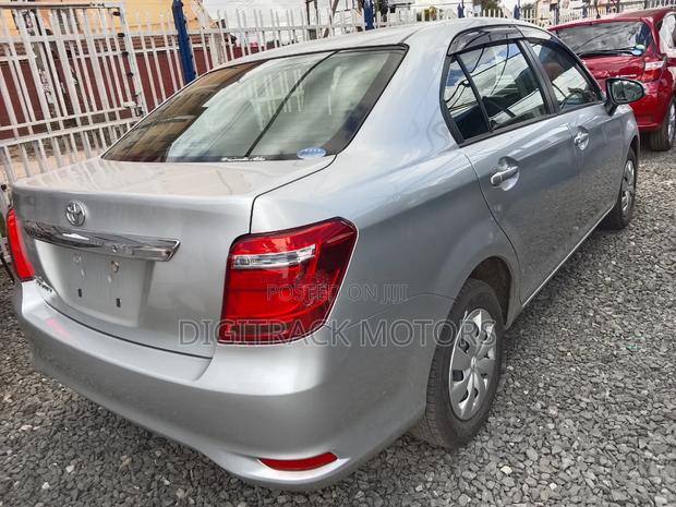 Toyota Axio 2019 Silver