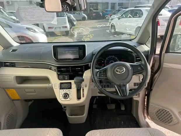 Daihatsu Move 2019 Pink