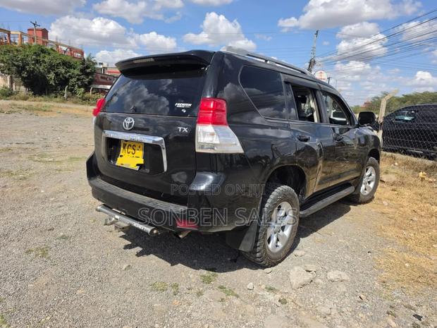 Toyota Land Cruiser Prado 2.7 i 2012 Black