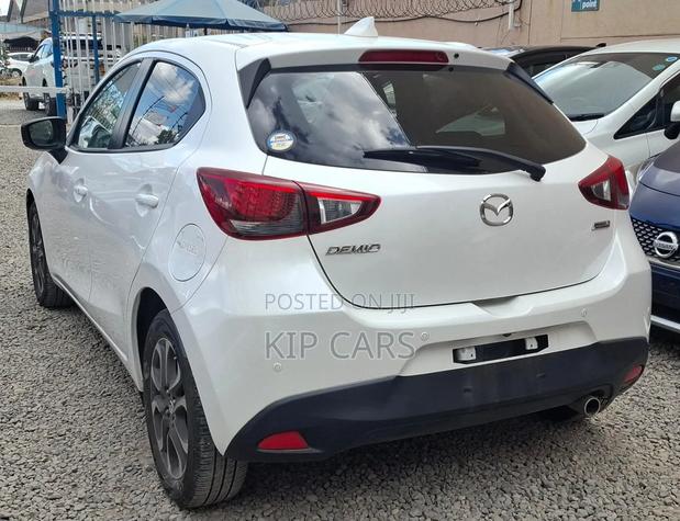 Mazda Demio 2019 White